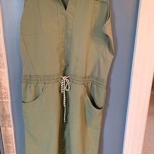 Freedom Trail athletic dress